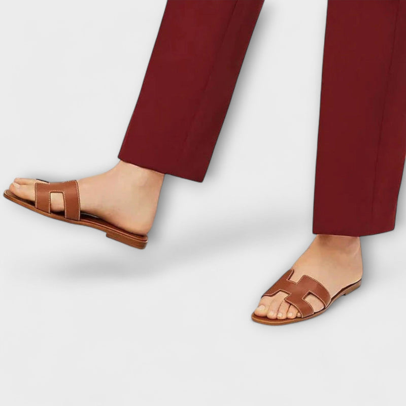 Nelia – Flat Summer Slippers with Decorative Stitching