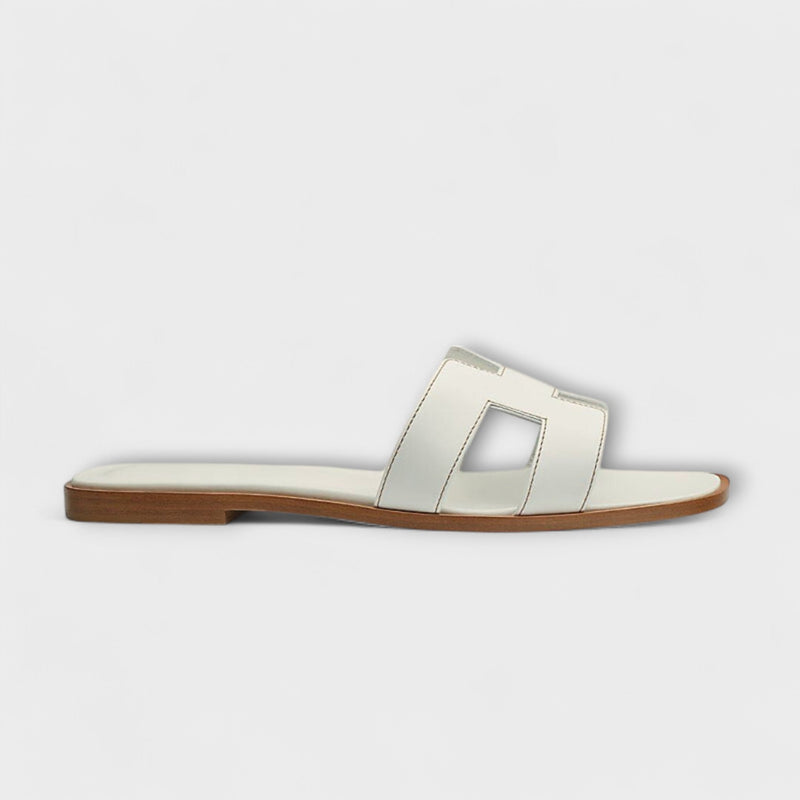 Nelia – Flat Summer Slippers with Decorative Stitching