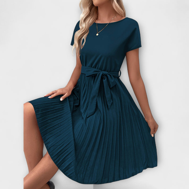 Amira - Elegant Maxi Dress