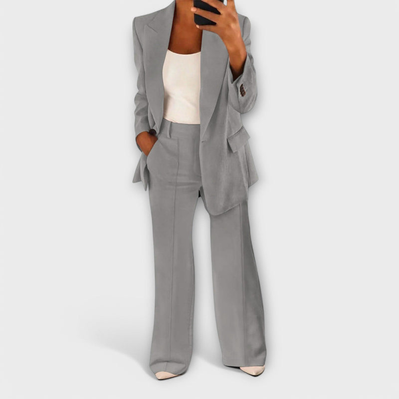 Ella - Women's Suit Set
